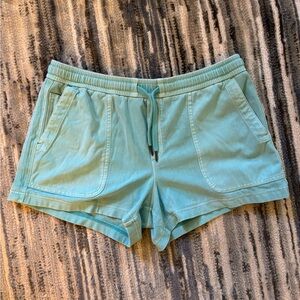 Athleta Farallon Short - Size L - Gulf Green